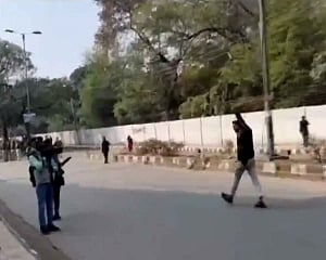 Jamia student injured as man fires at anti-CAA protesters