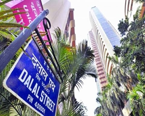 Markets to remain under pressure, say analysts
