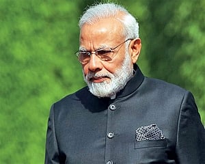 Modi remembers Rajiv Gandhi on his death anniversary