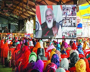 MSP, APMC intact: Modi to farmers