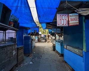 Neighbourhood, standalone shops allowed to open during lockdown, but not markets