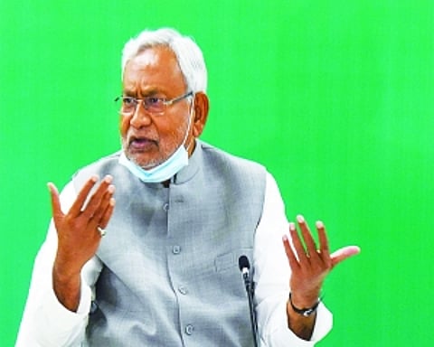 Nitish likely to take oath as CM on Mon