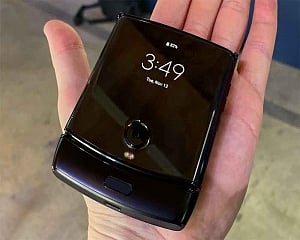 Now pre-book Motorola razr foldable phone for Rs 1.25 lakh