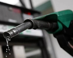 Oil prices spike over 4.5% after Iran attacks