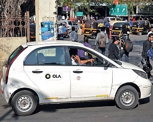 Ola temporary suspends share rides
