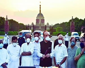Opp keeps farm heat on Govt