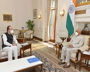 Opposition parties request President Kovind not to give assent to contentious farm bills
