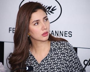 Pak actor Mahira Khan tests positive for COVID-19