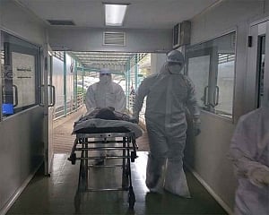 Philippines reports first virus death outside China: WHO