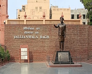 PM remembers martyrs of Jallianwala massacre