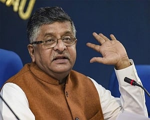 Prasad questions Arnab Goswami's arrest, dubs it as textbook case of hypocrisy