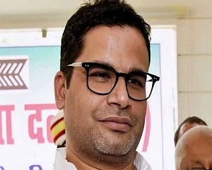''Which side are you on - Godse or Gandhi?'' Kishor dares Nitish