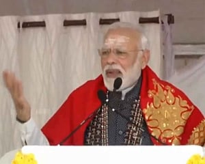 Protest against Pak's atrocities on minorities, Modi tells Anti-CAA protesters