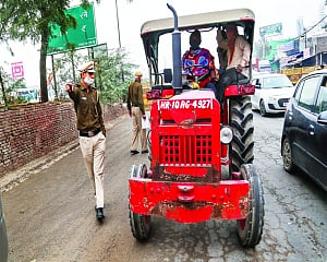 Punjab farmers on way to Delhi despite curbs