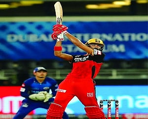 RCB beat MI in thrilling Super Over game