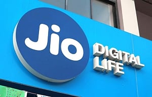 Reliance raises Rs 5,683.50 cr from AIDA; 8th deal for Jio Platforms in less than seven weeks