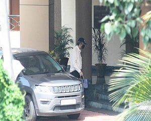 Rhea's father called for questioning by CBI for second day