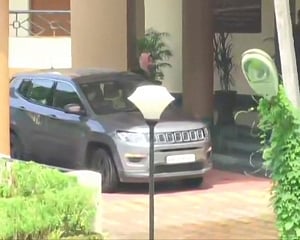 Rhea's parents reach DRDO guest house for questioning by CBI