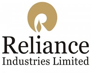 RIL shares tank nearly 6 pc after Q2 earnings