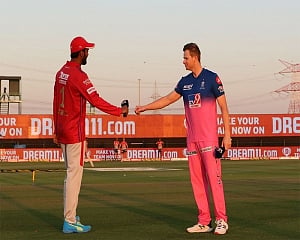 RR win toss, opt to bowl against KXIP