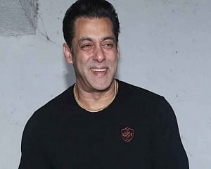 Salman wants Bollywood to promote 'home state' MP tourism