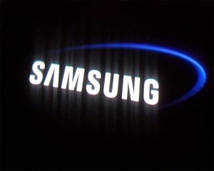 Samsung working on devices with triple folds, rollable displays
