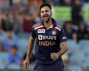 Shardul likely to play in Sydney Test, Umesh out of series