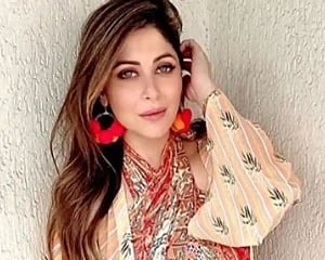 Singer Kanika Kapoor tests positive for Covid-19, says she's 'feeling ok'