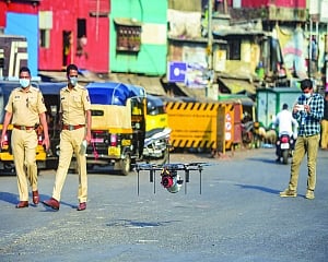 Social worker arrested, TV reporter booked for fake info causing Bandra chaos
