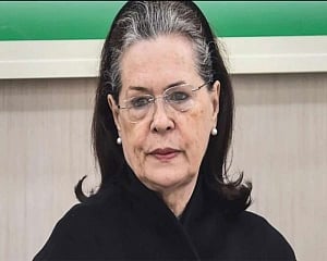 Sonia Gandhi goes to Goa on medical advice