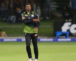 South African first-class cricketer Nqweni tests positive for coronavirus