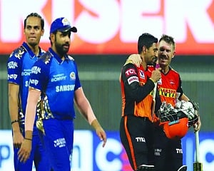 SRH qualify for play-offs
