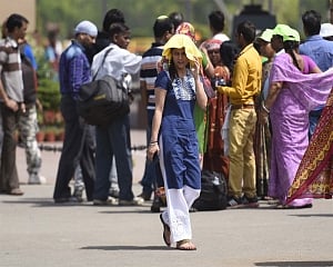 Summer temperature won't help contain coronavirus: WHO