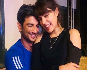 Sushant's 'girlfriend' Rhea Chakraborty requests Amit Shah for CBI probe