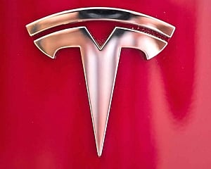 Tesla owners unintentionally buys upgrades, not getting refunds