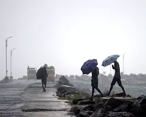 Nivar weakens into cyclonic storm