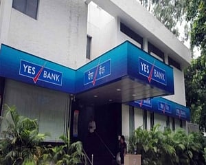 Yes Bank shares rally for fourth consecutive session; zoom 50 pc