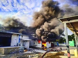 18 killed in chemical factory blaze in Pune