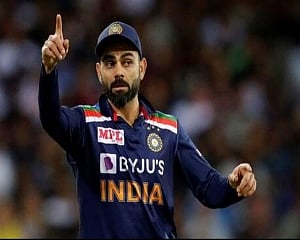 3rd T20I: Kohli loses cool after Thakur's lazy fielding