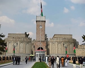 Afghan official says rockets hit near presidential palace