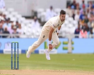 Ageless Anderson leads England's fight back in afternoon session