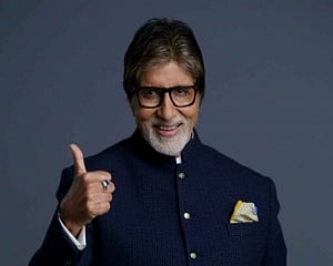 Amitabh Bachchan clocks 42 years of 'Kaala Patthar', recalls his first job before acting