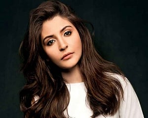 Anushka Sharma posts video message for fans