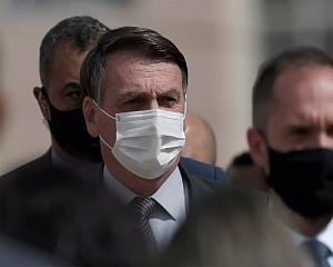 Brazil court greenlights probe of president's virus response