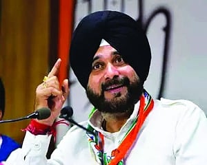 Capt to lead poll battle, Sidhu to play deputy role