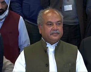Centre ready to talk to protesting farmers, but not on repeal of three agri laws: Tomar