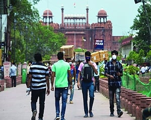 Cheers! Bars to reopen with 50% capacity