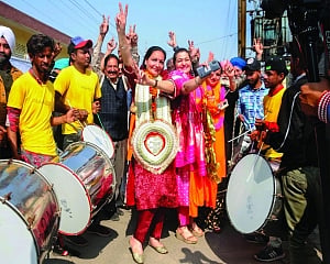 Cong sweeps civic body polls in Punjab