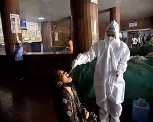 COVID-19: India records 18,711 new cases, 100 fresh fatalities