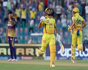 CSK beat KKR by 2 wickets